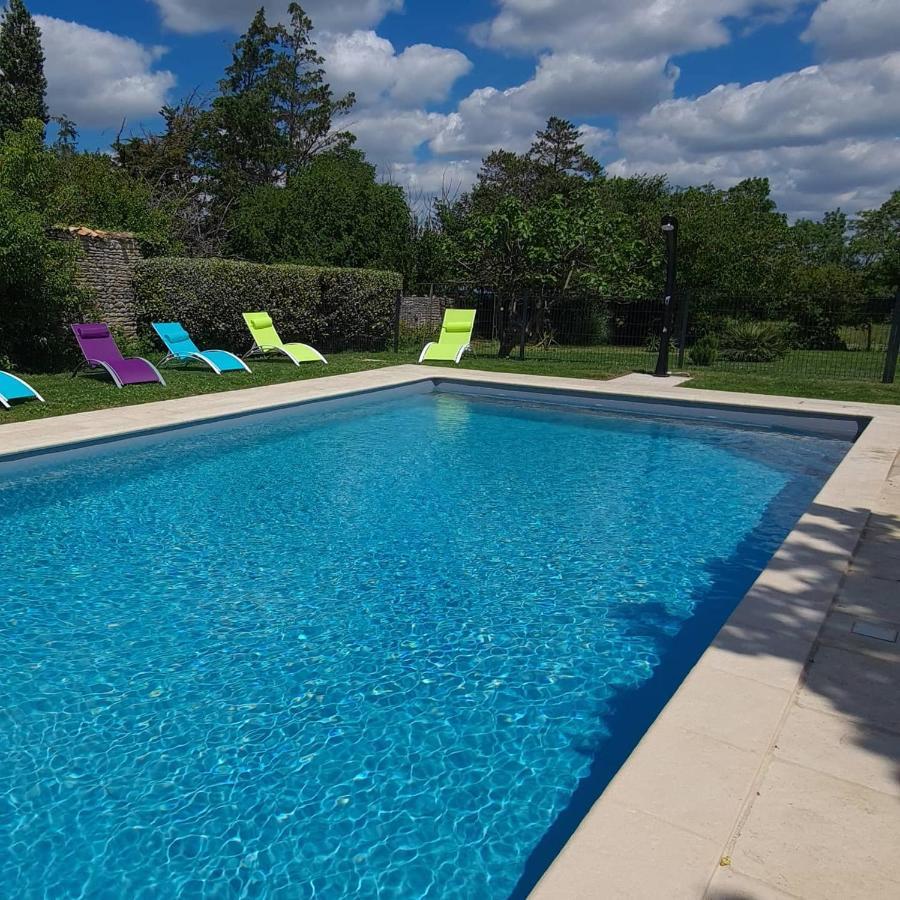 Chaille-Les-Marais L'Enclos Bleu, Gite - Marais Poitevin Avec Piscine Chauffee מראה חיצוני תמונה