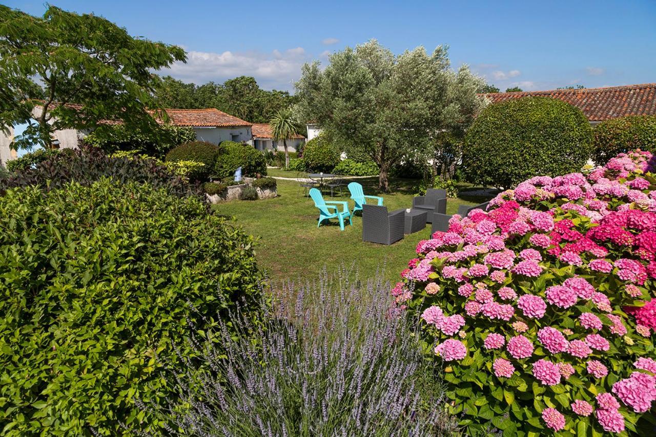 Chaille-Les-Marais L'Enclos Bleu, Gite - Marais Poitevin Avec Piscine Chauffee מראה חיצוני תמונה
