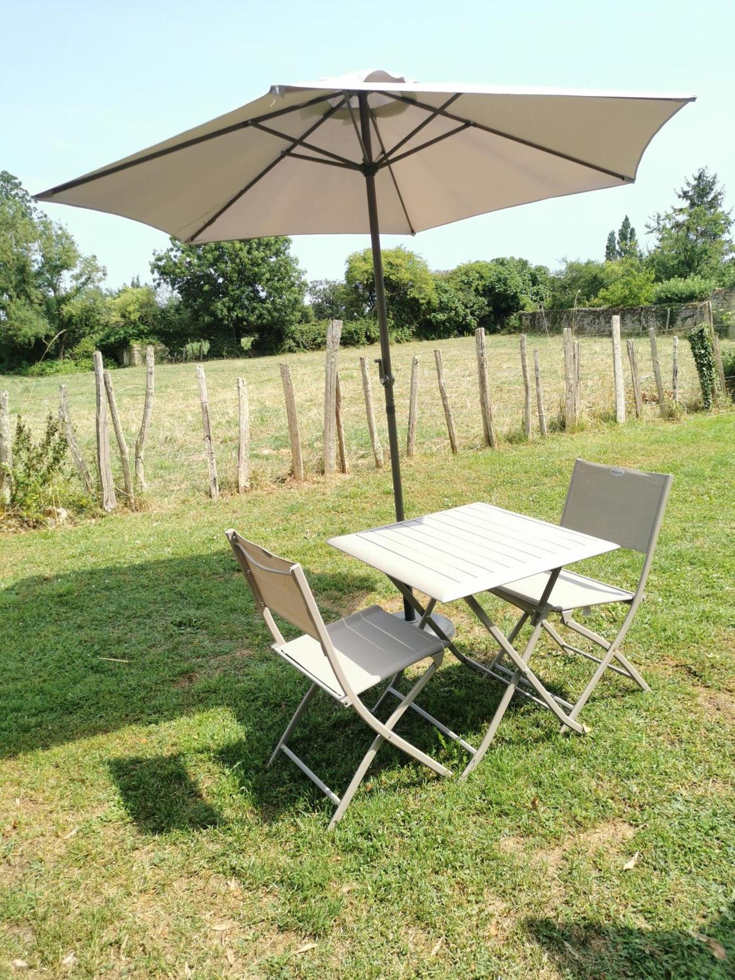 Chaille-Les-Marais L'Enclos Bleu, Gite - Marais Poitevin Avec Piscine Chauffee מראה חיצוני תמונה